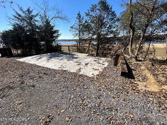 5th image of 1407 E Highway 25e