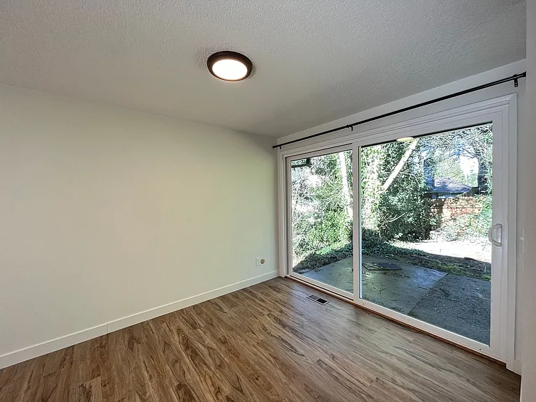 9007 SW Monterey Pl — Photo 15