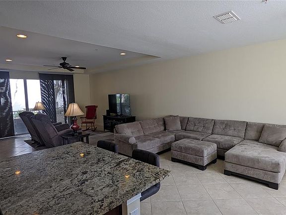 2nd image of 1187 Bolton Pl