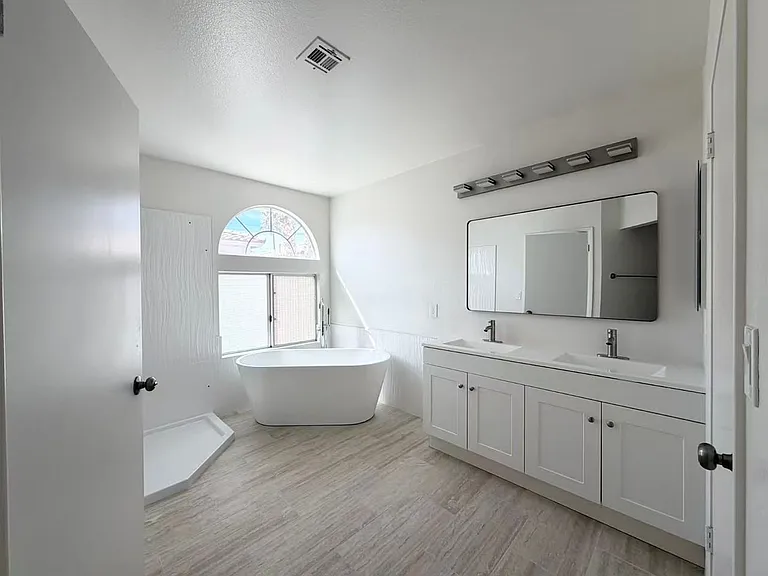 261 Delfino Way — Photo 19