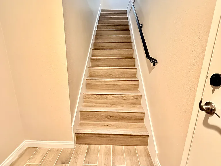 1114 Cleghorn Dr #E — Photo 16