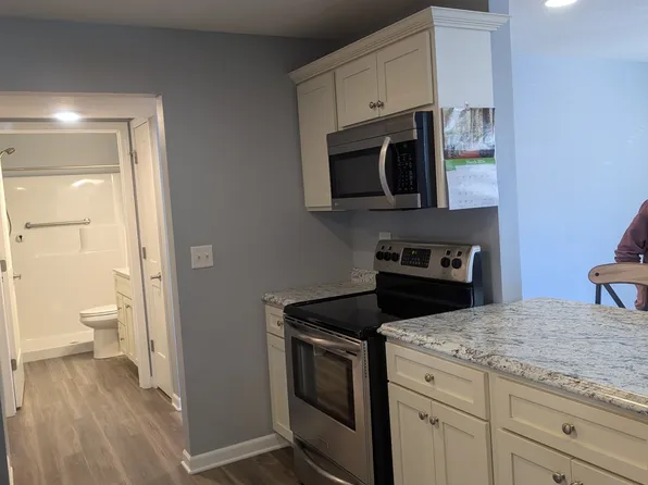 122 Geneva Dr #122B, Oskaloosa, IA 52577