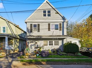 45 Crane St, Depew, NY 14043