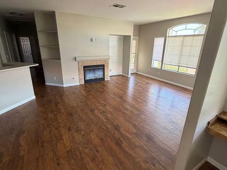 106 Lighthouse Dr — Photo 3