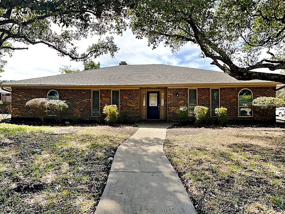 1st image of 2616 Teakwood Ln