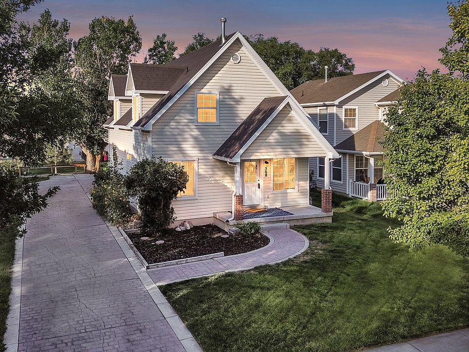 1st image of 368 W Plum Pl
