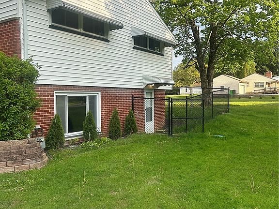 3rd image of 17228 Egbert Rd