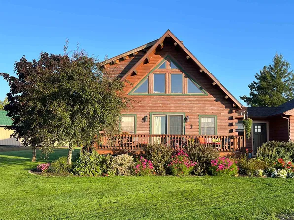 1556 Prairie Road, Derby, VT 05830