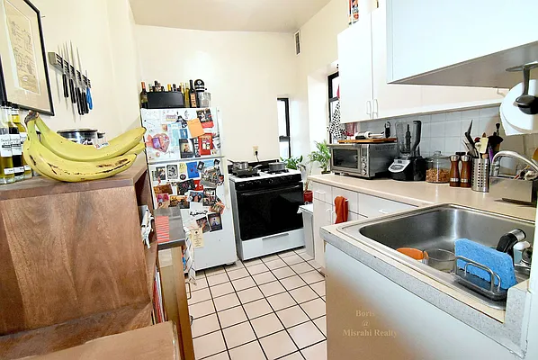 Rented by J Misrahi Realty Corp | media 20