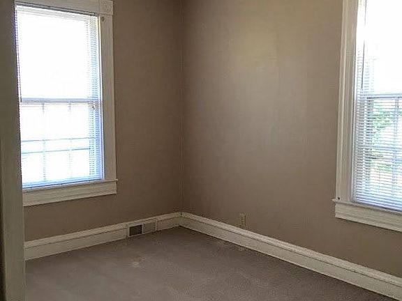 5th image of 1200 S 30th St