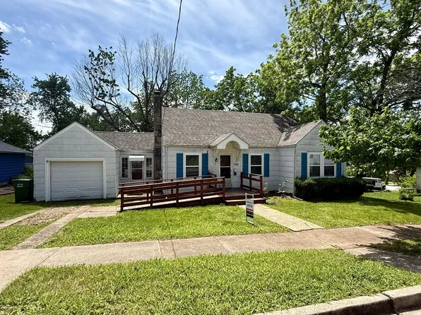 704 E 11th St, Rolla, MO 65401