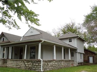330 Main St, Osawatomie, KS 66064