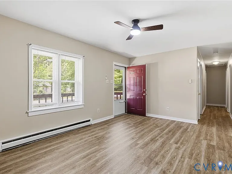 4413 Bridgewood Rd — Photo 3