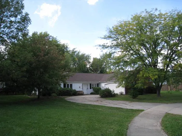 1009 Westwind Ct photo 1