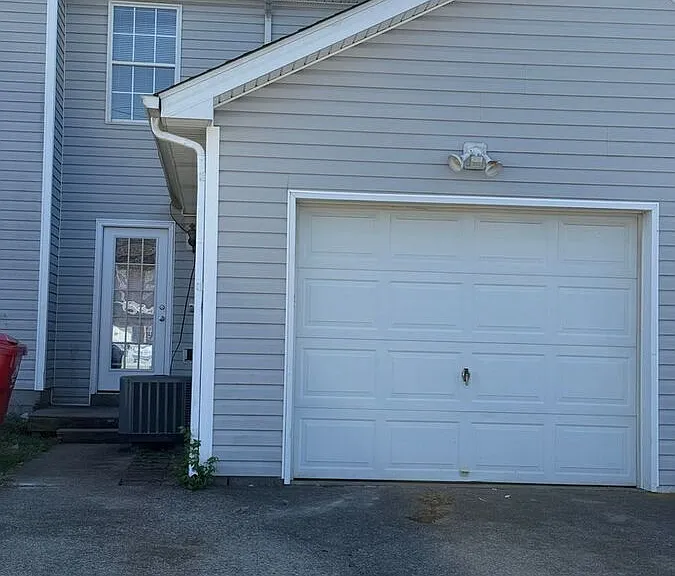 221 John Sutherland Dr — Photo 11