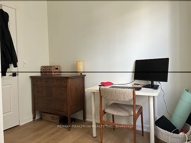 438 Richmond St W #401 — Photo 7