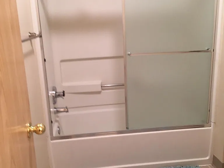 Upper bath