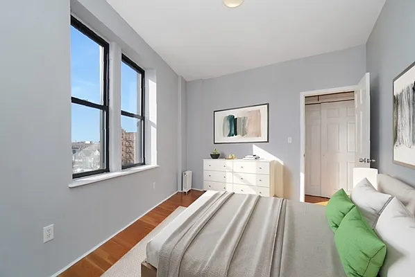 Sold by REMAX Elite | media 14