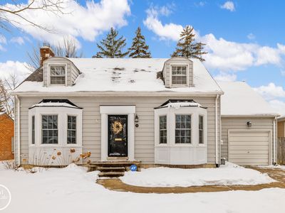781 Loraine St, Grosse Pointe, MI, 48230