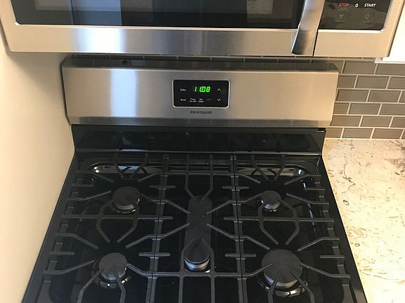4th image of 4126 74th St APT 2F