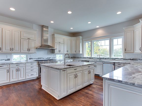 5th image of 1619 Woodmoor Ln