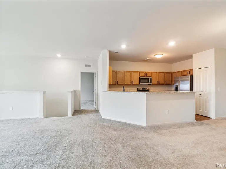 9804 Ridge Run St — Photo 12