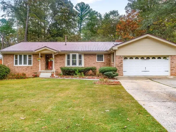 4252 Loveless Dr, Ellenwood, GA 30294