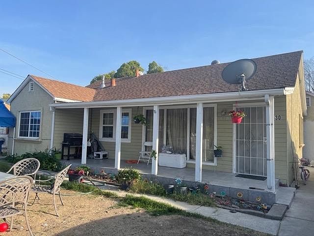1st image of 430 Lampasas Ave