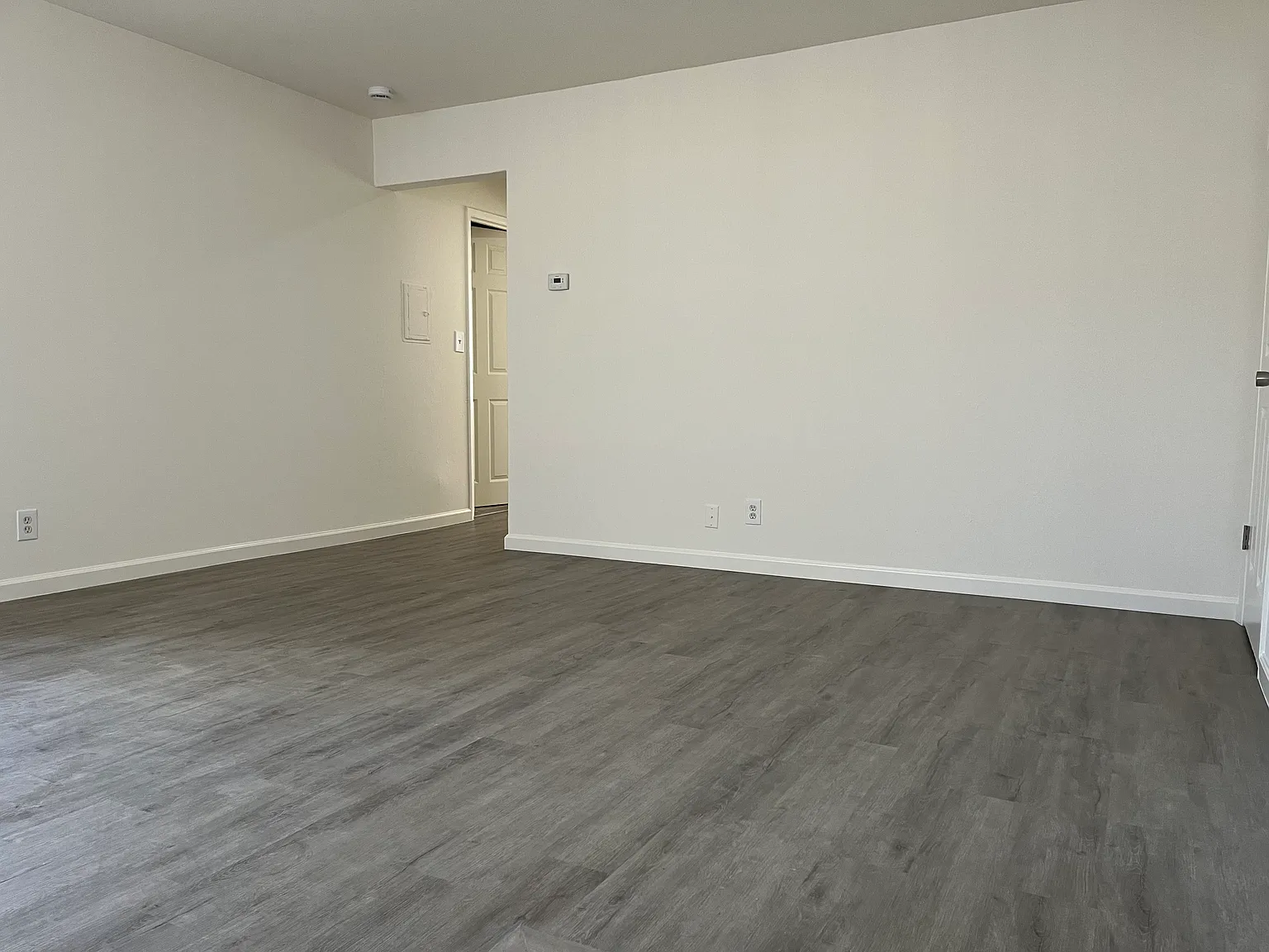 1 bed, 680 sqft, $2,500 — Photo 2