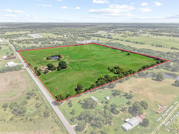 5th image of 419 Mead Cemetery Rd