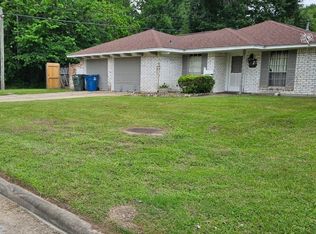 206 W Mitchell Rd, Houston, TX 77037