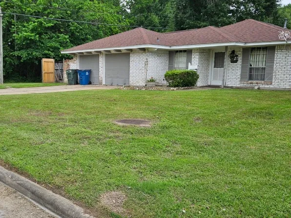 206 W Mitchell Rd, Houston, TX 77037
