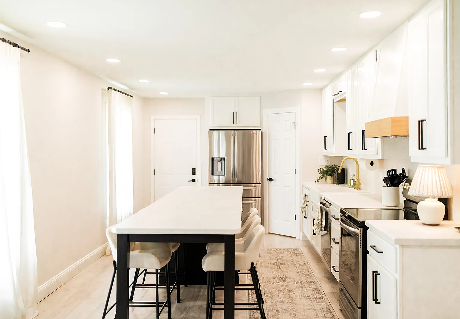 3 bed, 1476 sqft, $3,400 — Photo 2