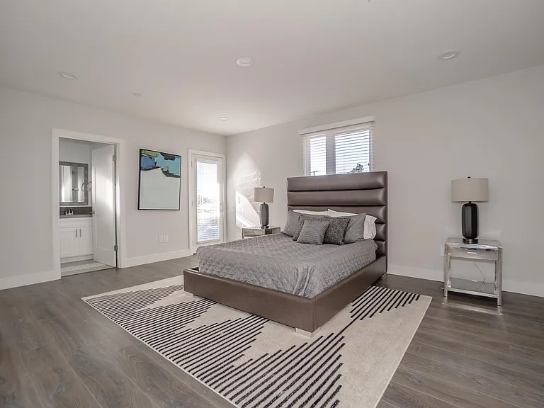 3913 Brighton Ave — Photo 28