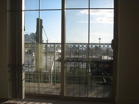 4th image of 700 E Denny Way Unit 306