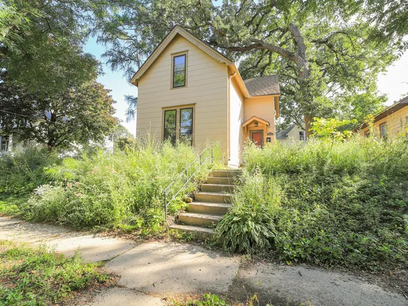 336 Baker St W, Saint Paul, MN 55107