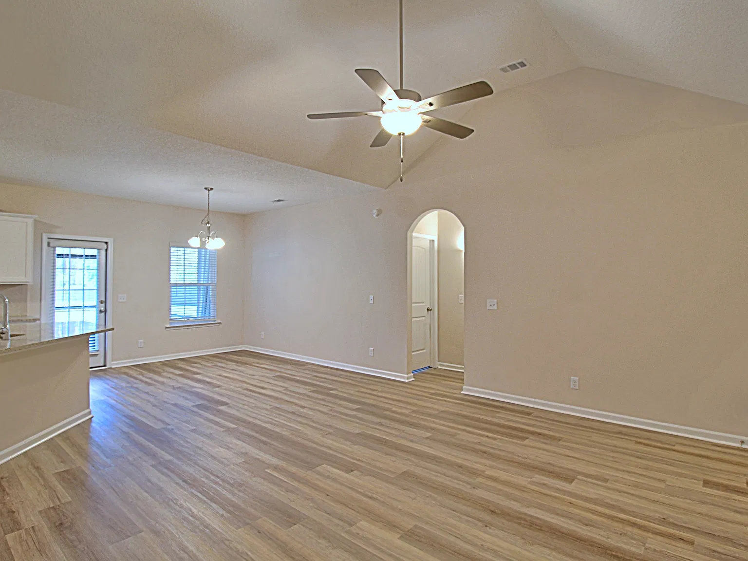 442 Akins Ranch Road - Brianne Felton - 1 — Photo 3
