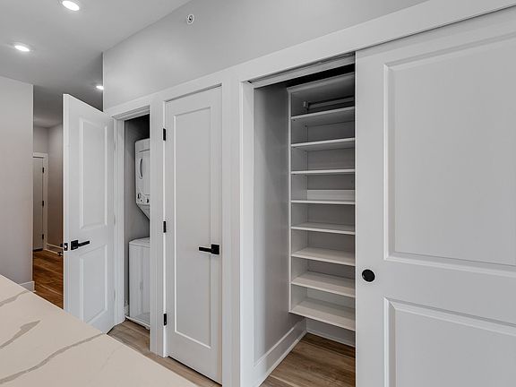 3rd image of 3926 Haverford Ave #6