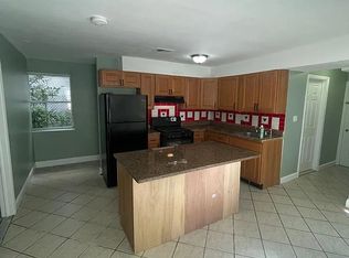 365 Johnson Ave #1, Newark, NJ 07112