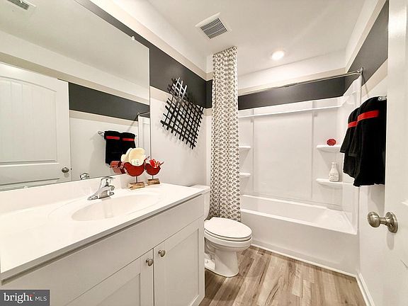 6th image of this home