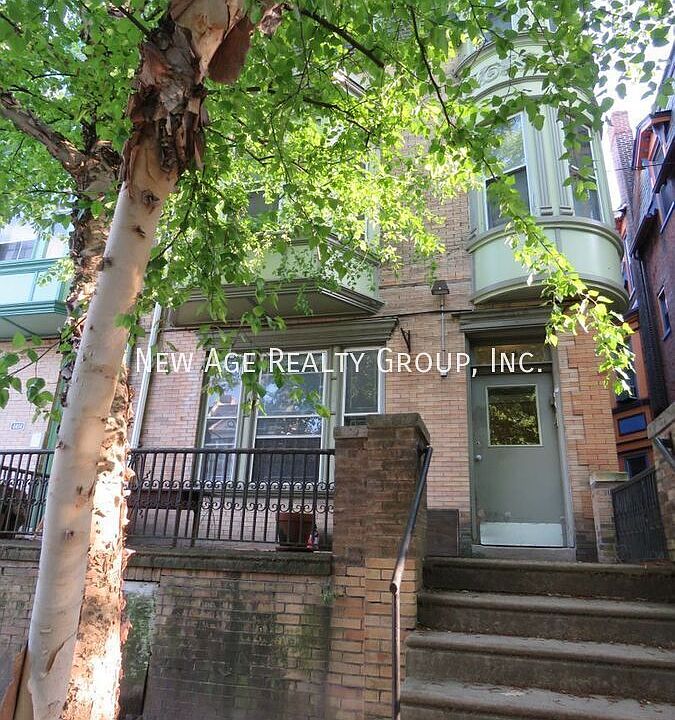 1st image of 4406 Pine St APT 1R