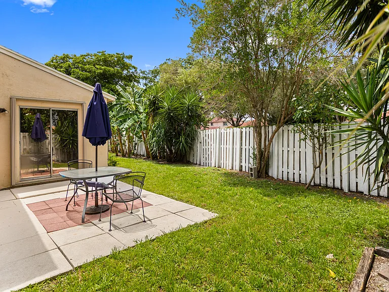 13945 Langley Pl — Photo 9