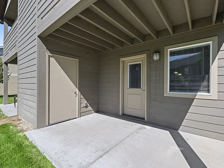 Ridgecrest Commons — Photo 46