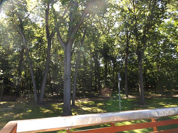 5th image of 1774 Greenbriar Dr