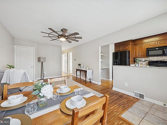 5th image of 124 Stonyhill Rd