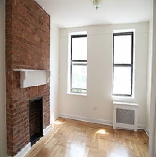 1st image of 227 9th Ave