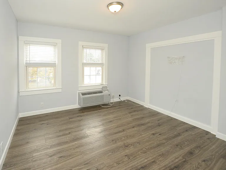 190 Rock Rd #2B — Photo 11