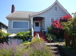 3906 42nd Ave SW, Seattle, WA 98116