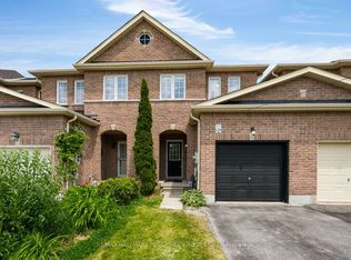 34 Arch Brown Ct, Barrie, ON L4M 0C6