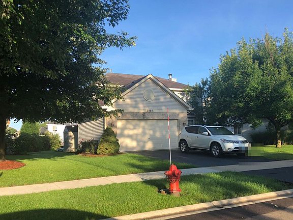 2nd image of 2807 Yellowstone Dr